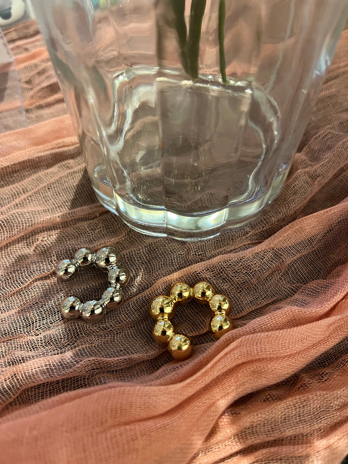 Bubble earcuffs