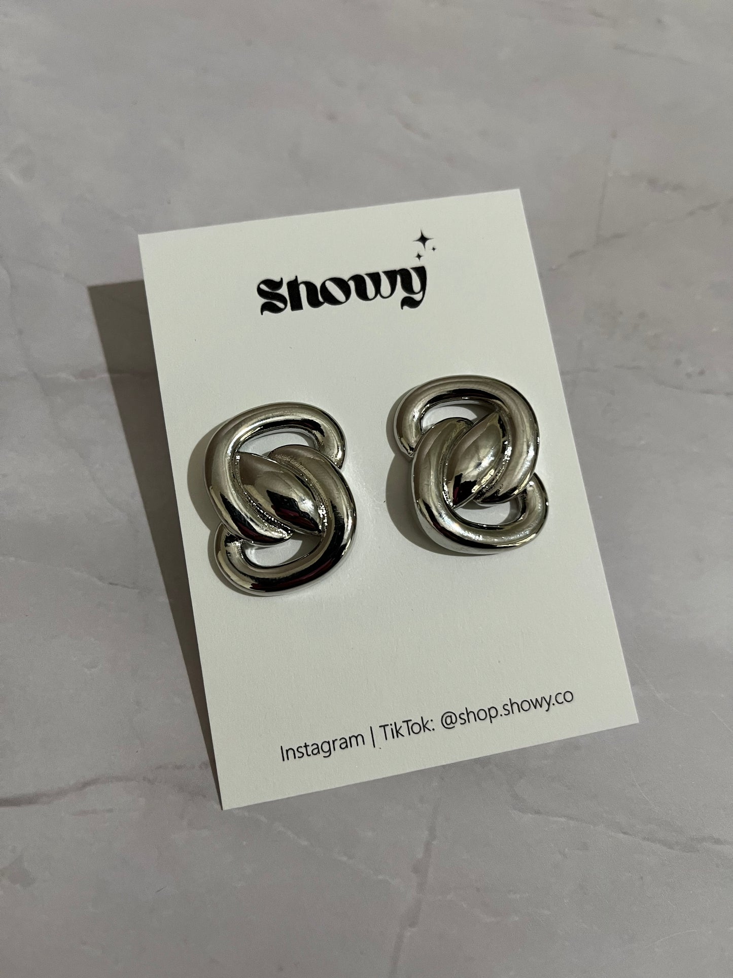 Vintage nods earrings