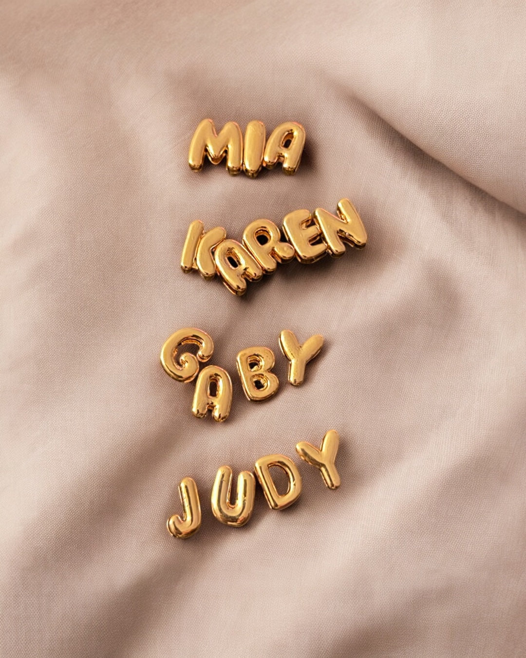 Bubble Name Pearl Necklace