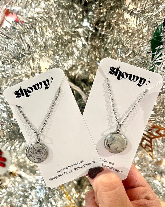 Round pendant Necklace