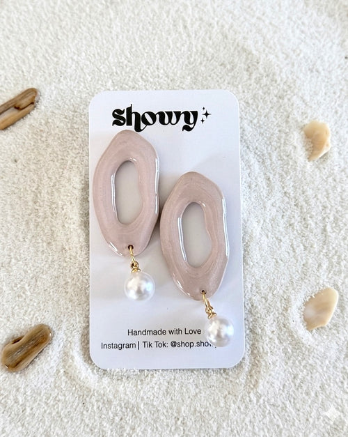 Sculpted abstract wave stud earrings, elegant fluid design ocean inspired summer jewelry