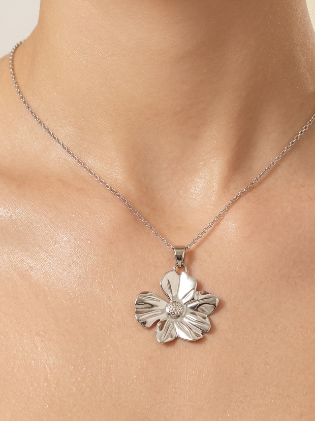 Silver Flower Necklace Small