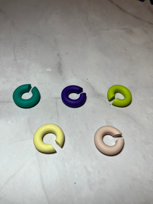 Plain color earcuffs