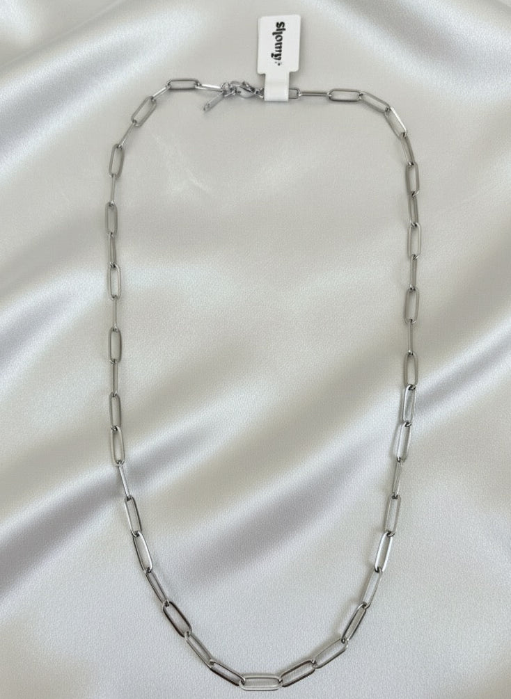 Silver stainless steel paperclip necklace