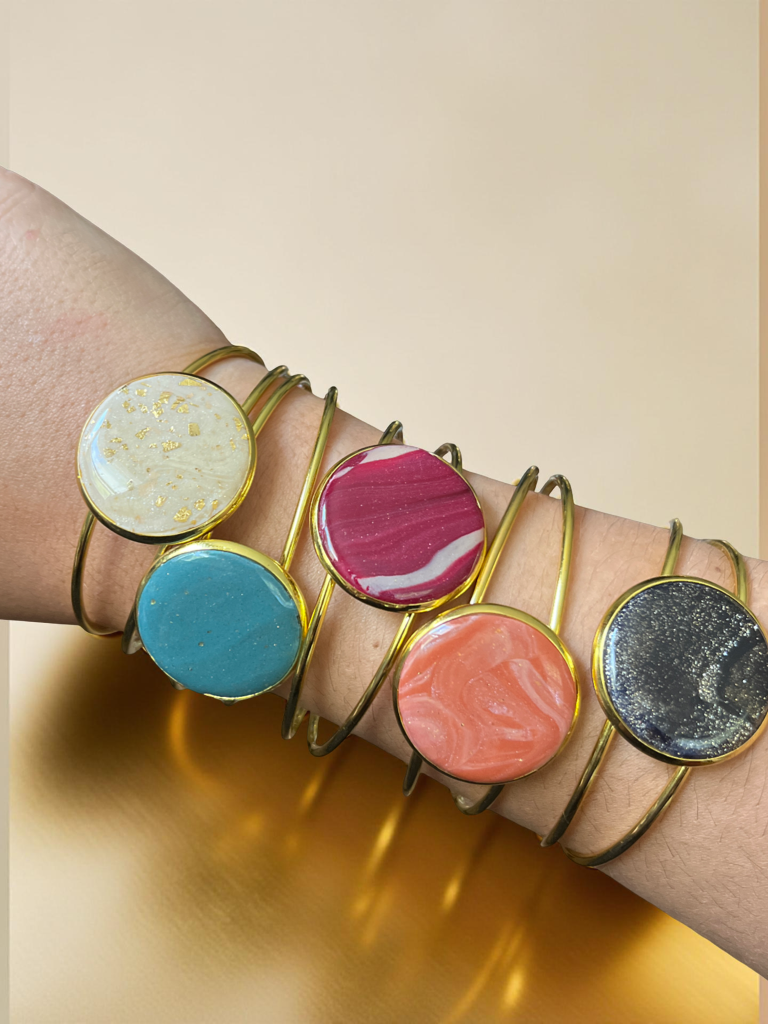 Stainless steel adjustale bangles